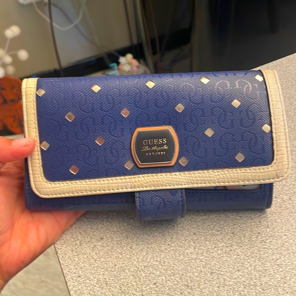 Guess Wallet